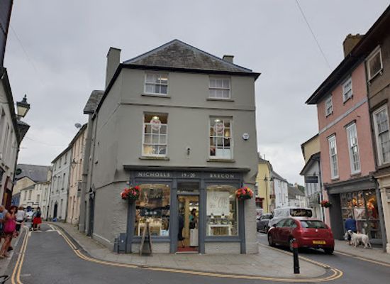 united-kingdom/brecon-beacons-national-park/shop/nicholls-brecon