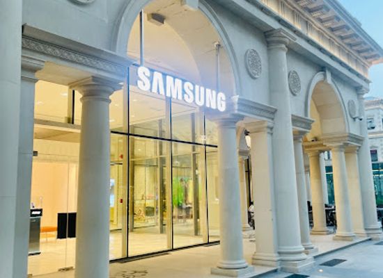 qatar/katara-cultural-village/shop/samsung-store-katara