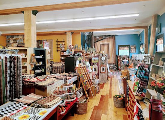 indiana/the-lakes-region/shop/davis-mercantile