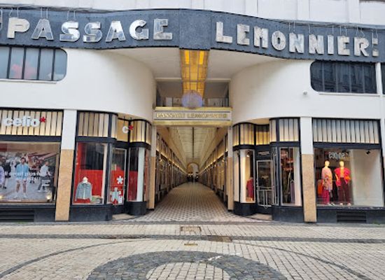 belgium/liege/guillemins/shop/passage-lemonnier