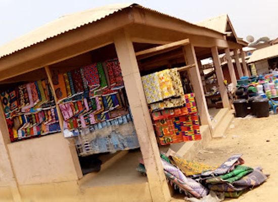 ghana/krachi/shop/dambai-lake-side-market