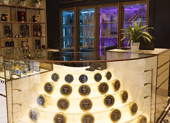 azerbaijan/baku/flame-towers/shop/baku-caviar-boutique