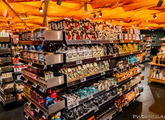 italy/calanques-of-piana/shop/galleria-vittorio-emanuele-ii