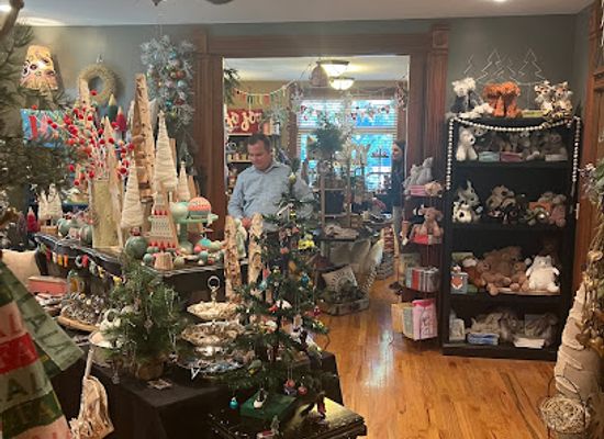 kansas/cross-timbers/shop/junque-drawer-boutique-studio