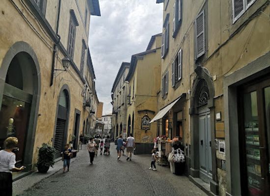 italy/orvieto/shop/intimissimi