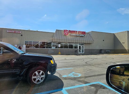 michigan/tawas-point-state-park/shop/the-salvation-army-family-thrift-store