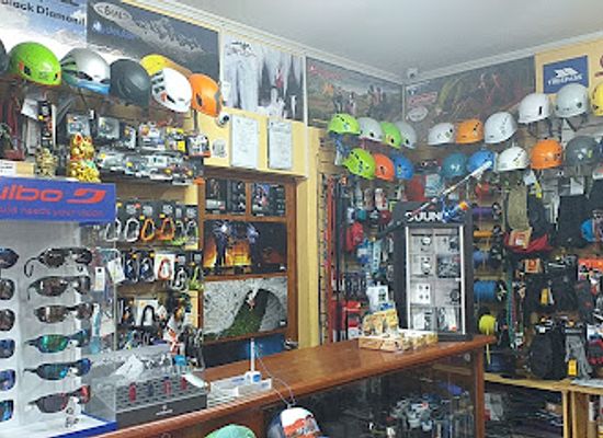 peru/huaraz/shop/montanas-magicas-outdoors-equipment