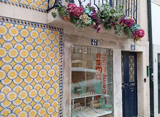 portugal/lisbon/belem/shop/missangas-co-belem