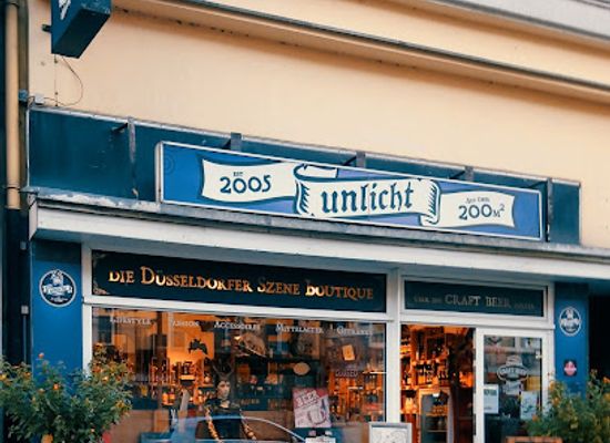 germany/dusseldorf/medienhafen/shop/unlicht-die-dusseldorfer-szene-boutique-auf-200qm-mittelalter-gothic-mehr