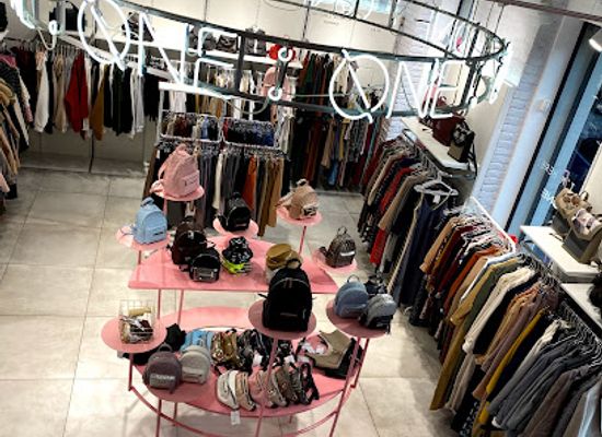 ukraine/lviv/stryiskyi-park/shop/one-one
