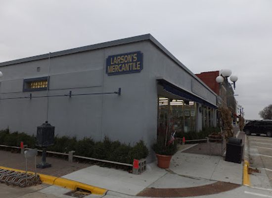 iowa/clear-lake/shop/larson-s-mercantile