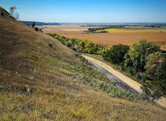 iowa/historic-hills-scenic-byway/shop/loess-hills-state-forest-visitor-center