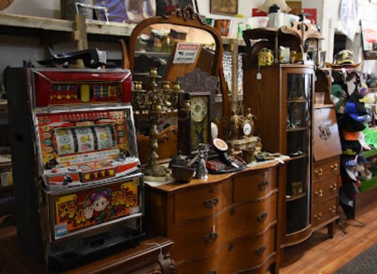 wisconsin/southwest-wisconsin/shop/hard-scrabble-antiques
