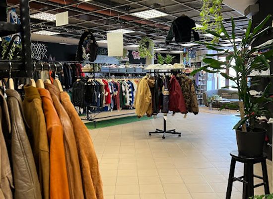 slovakia/bratislava/bratislava-castle-hrad/shop/gerar-vintage-shop