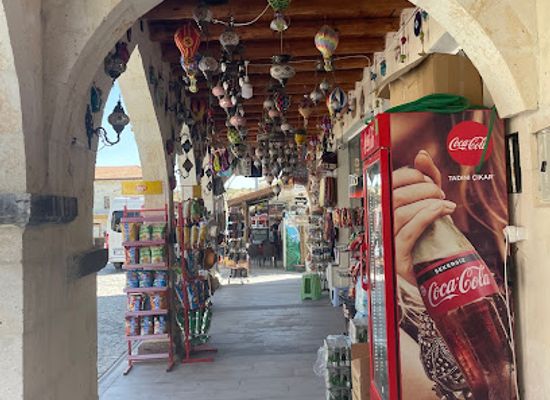 turkiye/cappadocia/ortahisar/shop/deniz-gift-shop-hediyelik