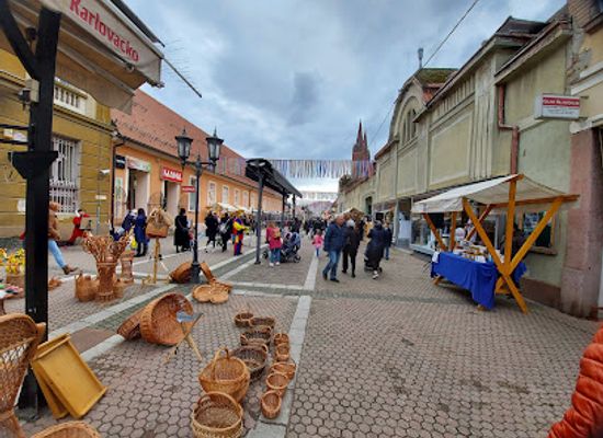 croatia/slavonia/shop/dakovo-centar