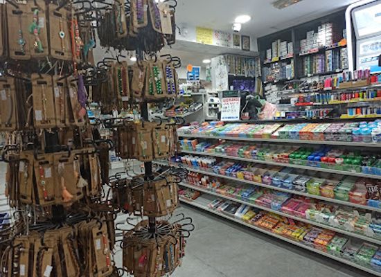 cyprus/larnaca/shop/jiovanis-kiosk