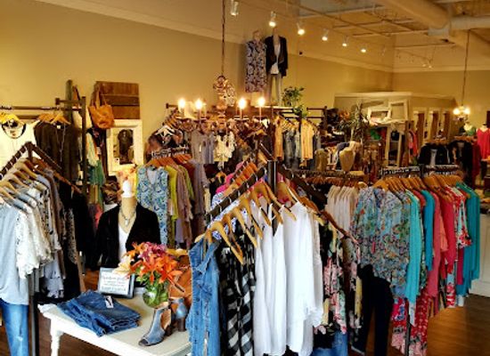 minnesota/stillwater/shop/mainstream-boutique-stillwater