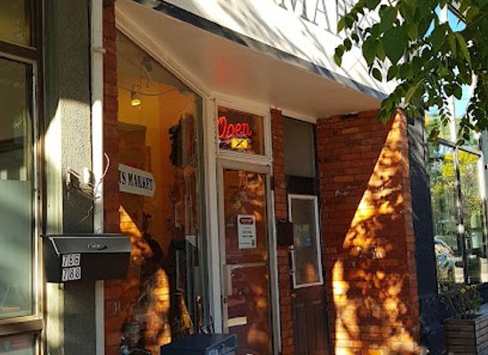 canada/golden-horseshoe/shop/arts-market