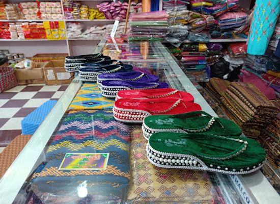 india/arunachal-pradesh/shop/namsai-traditional-store