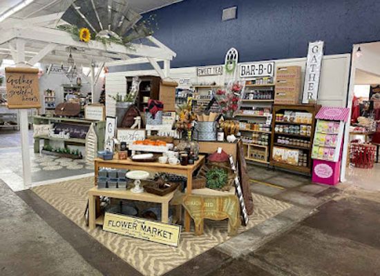 arkansas/springdale/shop/midtown-mall-furniture-and-home-goods