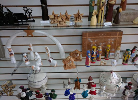 michigan/west-michigan/shop/global-gifts