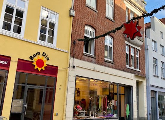 germany/lubeck/shop/neue-liebe