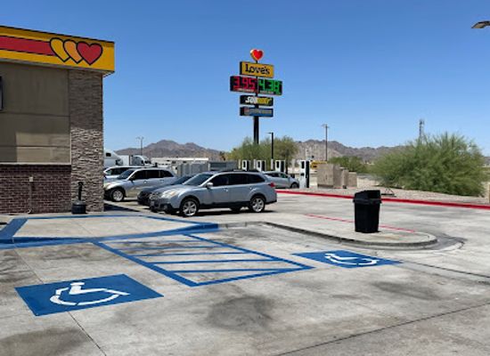 arizona/kofa-national-wildlife-refuge/shop/love-s-travel-stop