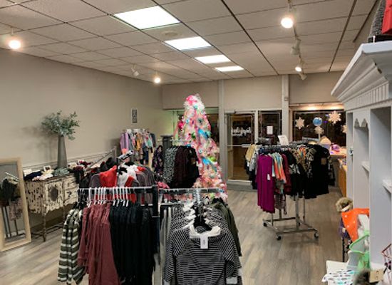 north-dakota/jamestown-reservoir/shop/simply-dweh-boutique