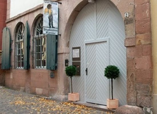 germany/heidelberg/altstadt/shop/unishop-der-universitat-heidelberg