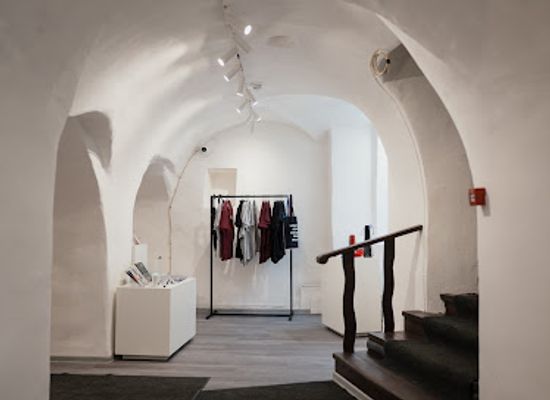 lithuania/vilnius/shop/vilniaus-universiteto-atributikos-parduotuve