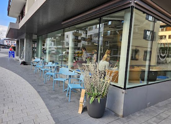 switzerland/klosters/shop/room-concept-store-cafe-klosters