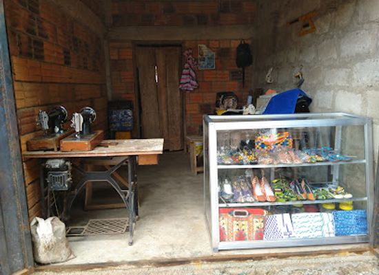 ghana/bono-region/shop/gusboat-african-bags-kente-cloth-bags-and-footwear