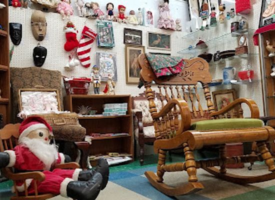 arkansas/conway/shop/touch-of-heaven-antique-mall