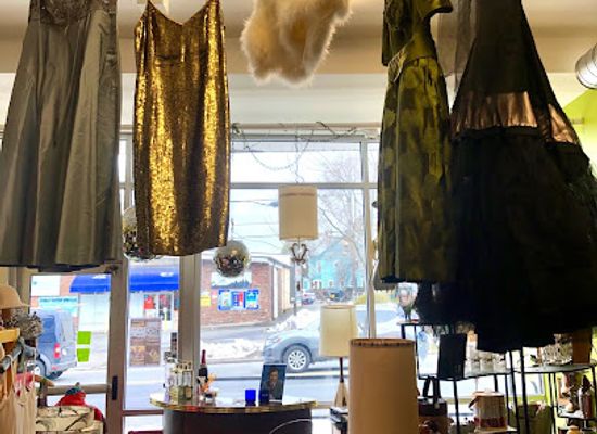 massachusetts/pioneer-valley/shop/retro-genie-vintage
