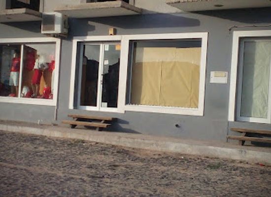 cabo-verde/praia-de-chaves/shop/boutique-nadia