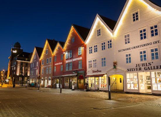 norway/bryggen-bergen/shop/juhls-silver-gallery-i-bergen