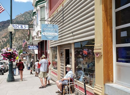 colorado/ouray/shop/columbine-mineral-shop