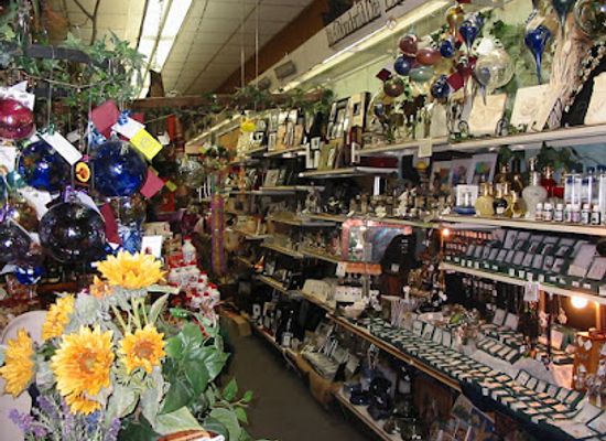 canada/okanagan/shop/patina-s-gifts-of-art-craft