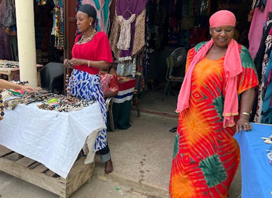 the-gambia/niumi/shop/manu-shop