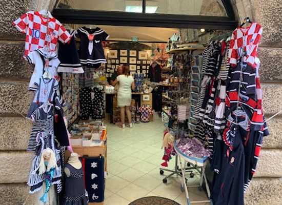 croatia/dubrovnik/shop/ventola-souvenir-shop