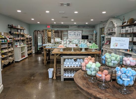 florida/southwest-florida/shop/periwinkle-place