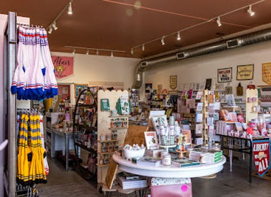 washington/western-washington/shop/alair-gift-shop