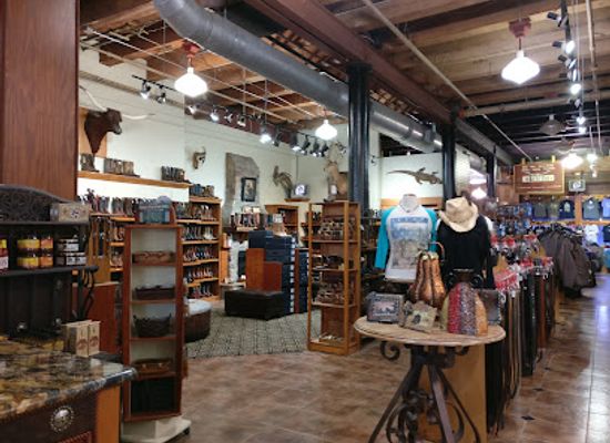 texas/red-river-valley/shop/wild-bill-s-western-store