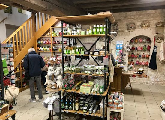 france/poitou-charentes/shop/la-galerie-de-la-coutume