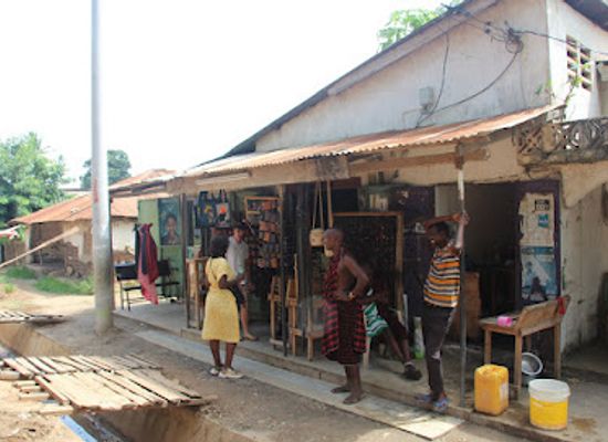 tanzania/masai-steppe/shop/arusha-souvernirs-gifts