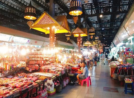 thailand/lanna/shop/ploen-ruedee-night-market