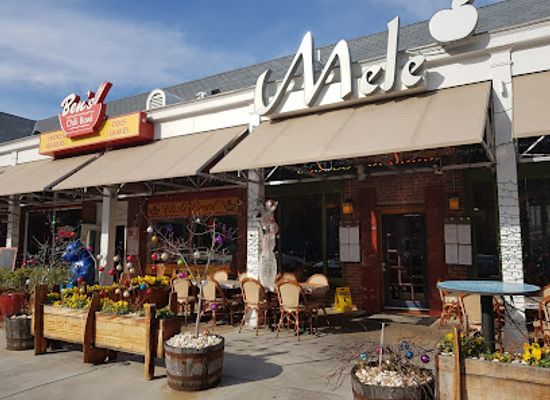virginia/arlington/shop/colonial-village-shopping-center