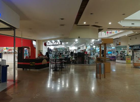 mexico/puerto-vallarta/shop/plaza-caracol