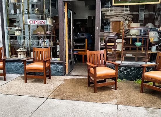 kentucky/louisville/shop/dreamlight-antiques